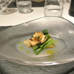 リストランテ カノフィーロ - モンサンミッシェル産ムール貝と小松菜、焼きナスのおひたし