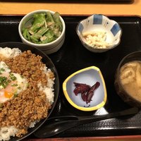 ごちそう家 ぽん太 八丁堀店 - そぼろ丼ランチ 800円