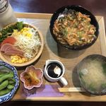 朝食とランチのお店 らん - 桜エビかきあげ丼定食 1,000円