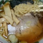 置賜屋 - 麺はモチモチ