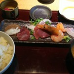 Asahiya - お刺身定食