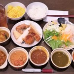 創作カレービュッフェ 680円