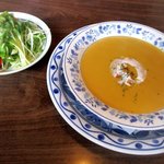 定食のスープ&サラダ！