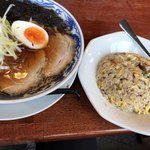 あづまや - 特製ラーメンと半炒飯