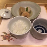 上越やすだ  銀座二丁目店 - 突き出しで一口ごはん