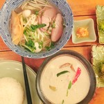 タイ屋台料理＆ヌードル オシャ - 