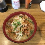 酒蔵 石松 - もつ煮込み（400円）。これは、コスパも良い。