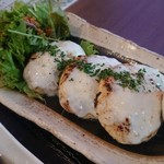 CIPANGO - 豆腐ハンバーグのアップ！予想以上にフワフワ♡山椒とゆずで味変も出来て美味しかったです(*´∇`*)