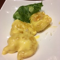 中国料理 梨杏 - 海老のフルーツマヨネーズ和えです。海老チリは写真の撮り忘れですね。