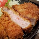 マ・メゾンのとんかつ - ロースの熟成具合が最高！