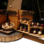 Breston Court Yukawatan