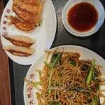 大阪王将 - 広島風坦々麺焼きそばセット