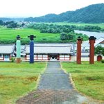 高麗館 - 最上川を見下ろして