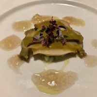 オステリア・オリエーラ - アワビ　肝のソースとトマトコンソメジュレ