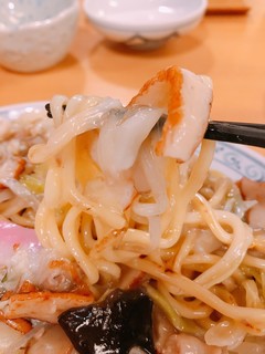 銀座 吉宗 - 麺リフトアップ