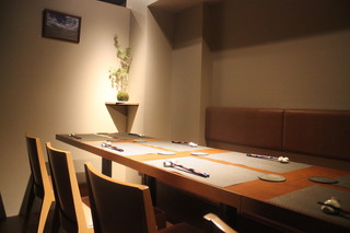Ima Koko - 本店半個室。落ち着いた空間で本格和食をお楽しみ下さい。