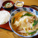 Mansei An - 天とじうどん：680円＆めん類セット：300円