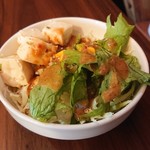 アジアンカレー専門店 ハバカーる。 - 豆腐のミニサラダ