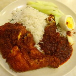 Village Park Restaurant - 料理写真:ナシレマアヤムゴレン