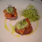 エルルカン・ビス - スモークサーモンのレアーグリル　四葉きゅうりのソース