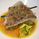 エルルカン・ビス - アイナメの蒸し焼きブラックオリーブと白ワインヴィネガーソース