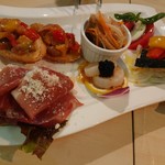 アンティパスト盛り合わせ
          ('2018.7月)