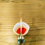 天城黒豚の店 橋本ホルモン - 辛さ増しをお願いしたら、カイエンペッパーを出してくれました。