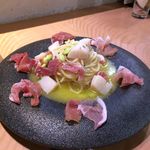 モメンティ・フェリチ - H.30.8.18.昼 スモークホタテ・生ハム・枝豆のアーリオオーリオ 1,200円