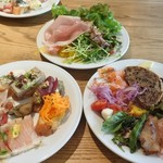 MORETHAN TAPAS LOUNGE - 