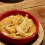 餃子とスパークリング バブルス - 炊き餃子