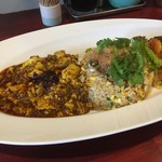 大衆中遊華食堂 八戒 - 四川麻婆豆腐カリィ・ネギと叉焼のチャーハンコンビ（￥1100）