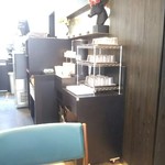 エール・エル ワッフル カフェ - ナプキン、食器類はセルフ。フードコート方式。