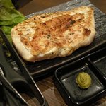 炭火焼専門食処 白銀屋 - 「大山鶏の香味刺身」