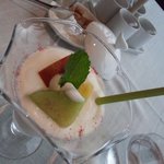 レストランKEI - バラのヨーグルトパフェ