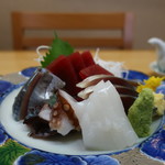 円山 - たこ、アオリイカ、秋刀魚、〆鯖、赤身の刺身盛合せ