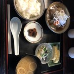 和み処ほんま - 日替りA定食の牛すじ煮込み定食650円