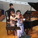モール&ホソイコーヒーズ - Vn：小林亜希子さん　翌日は無伴奏の難曲を３０分演奏。プロとは言え、スゴ過ぎ！！！