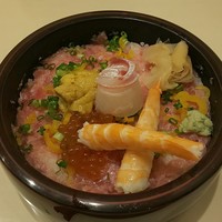 今よし - 豪華4種丼 1,300円、海老トッピング300円