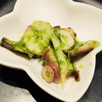 神田 雲林 - タコとセロリの青菜ソースの小皿