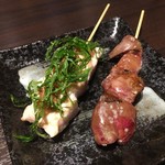 焼き鳥カフェ 鶏小屋 - 白レバー、ササミ梅肉添え