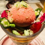 主役はトマトのアイスクリーム！