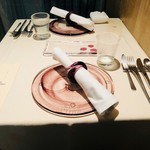 かわいらしいテーブルセッティング！