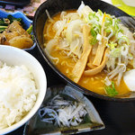 三代目 京ラーメン - 京ラーメンセット・野菜プラス（小ライス・選べるおかず1品付）850円