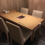 新橋 いっぱし - テーブル席