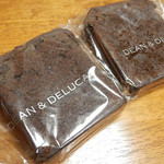 DEAN & DELUCA MARKET STORES - ブラックアウトパウンドケーキ