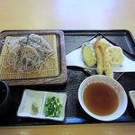 月の湯 - そしてお目当ての十割天ざる蕎麦です。