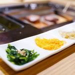 お肉屋 けいすけ 三男坊 - ナムルの盛り合わせ