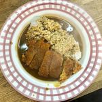 まるきん - カツカレー（並）上から目線で