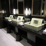 Yan Toh Heen  - トイレ