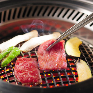 Great satisfaction for both adults and children. Yakiniku (Grilled meat) restaurant where you can enjoy good meat